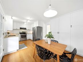 3502 29th Avenue W, Seattle WA 98199