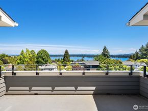 4007 48th Avenue NE, Seattle WA 98105