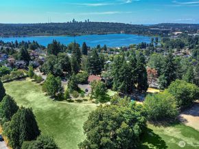 4007 48th Avenue NE, Seattle WA 98105