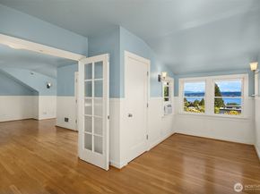 4007 48th Avenue NE, Seattle WA 98105