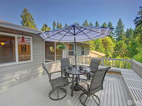 19719 41st Avenue NE, Lake Forest Park WA 98155