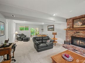 19719 41st Avenue NE, Lake Forest Park WA 98155