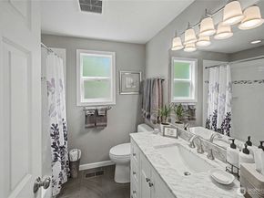 19719 41st Avenue NE, Lake Forest Park WA 98155