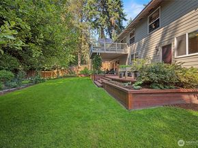 19719 41st Avenue NE, Lake Forest Park WA 98155