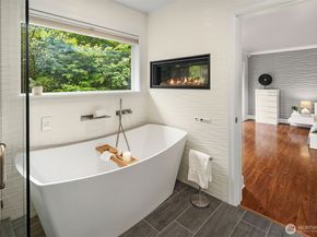 2607 W Newton Street, Seattle WA 98199
