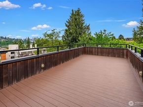 2607 W Newton Street, Seattle WA 98199