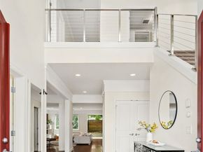 2607 W Newton Street, Seattle WA 98199