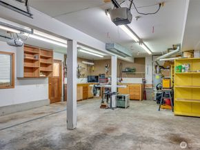 15454 SE 67th Street, Bellevue WA 98006