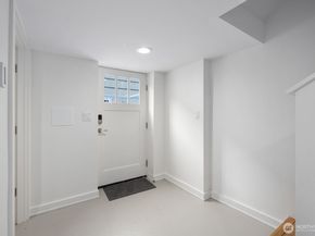 8604 29th Avenue NW, Seattle WA 98117