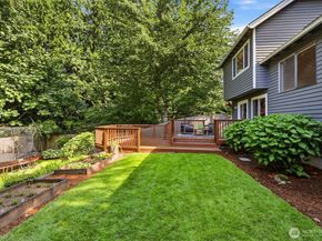 920 225th Court NE, Sammamish WA 98074