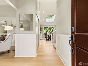 920 225th Court NE, Sammamish WA 98074