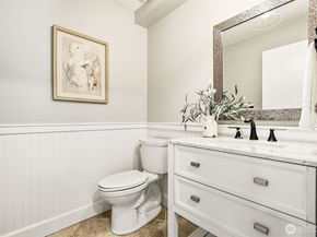 920 225th Court NE, Sammamish WA 98074