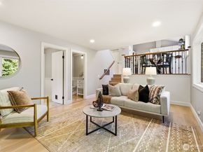 920 225th Court NE, Sammamish WA 98074