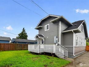 1918 Baker Avenue A, Everett WA 98201