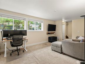 15827 NE Leary Way B114, Redmond WA 98052