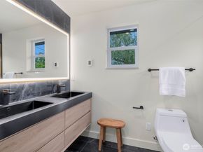 4413 50th Avenue SW, Seattle WA 98116