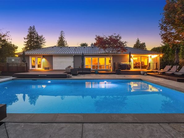 8712 Talbot Road, Edmonds WA 98026