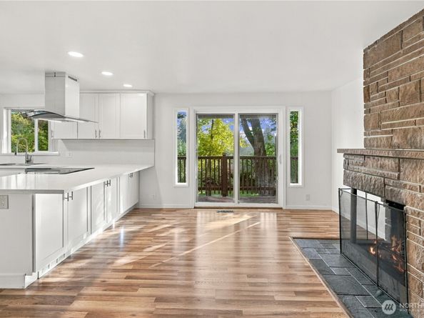 11018 27th Avenue NE, Seattle WA 98125