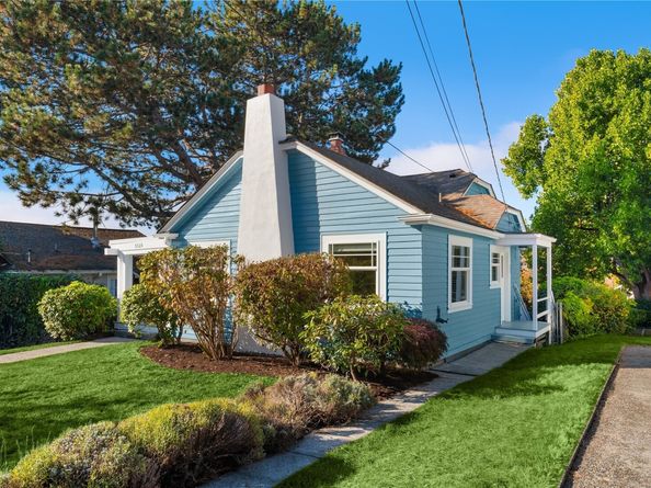 5525 30th Avenue NE, Seattle WA 98105