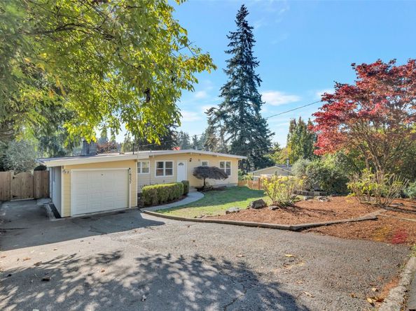 16237 SE 7th Street, Bellevue WA 98008