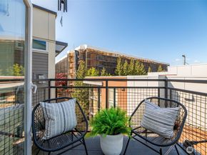 211 Kirkland Avenue 520, Kirkland WA 98033