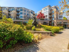 211 Kirkland Avenue 520, Kirkland WA 98033