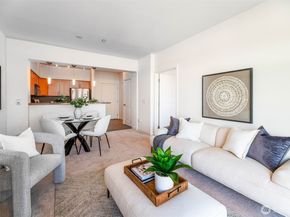 211 Kirkland Avenue 520, Kirkland WA 98033