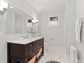 1852 E Shelby Street, Seattle WA 98112