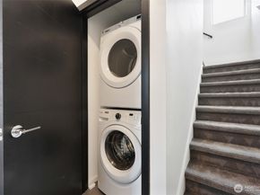 6315 42nd Avenue SW B, Seattle WA 98136