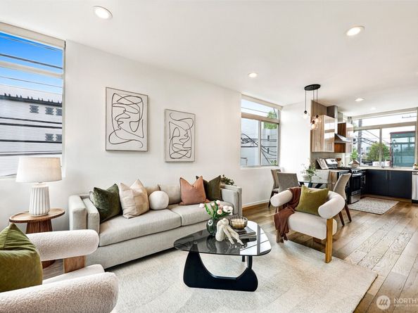 6315 42nd Avenue SW B, Seattle WA 98136
