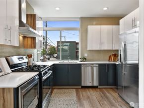 6315 42nd Avenue SW B, Seattle WA 98136