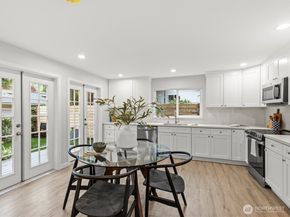 8117 17th Avenue SW B, Seattle WA 98106