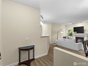 17736 134th Lane SE G2, Renton WA 98058