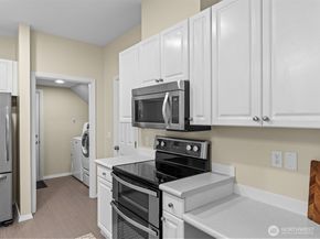17736 134th Lane SE G2, Renton WA 98058