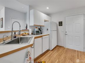 23311 59th Place S 186, Kent WA 98032