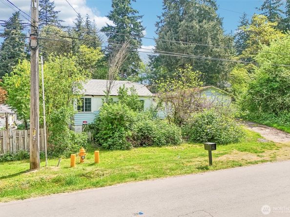 12242 10th Avenue S, Seattle WA 98168