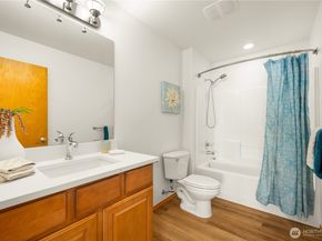 7018 Allman Avenue SE, Snoqualmie WA 98065