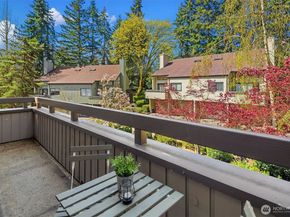 3506 108th Place NE 2, Bellevue WA 98004