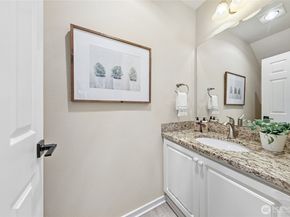 12541 NE 7th Place, Bellevue WA 98005