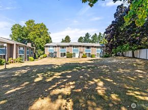 25416 106th Avenue NW D4, Kent WA 98030