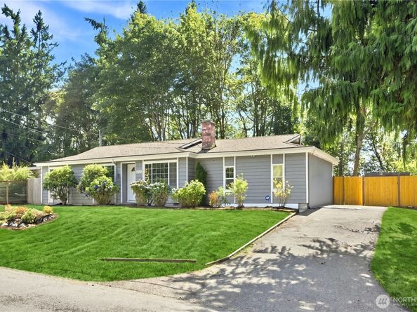 21205 NE 60th Place, Redmond WA 98053