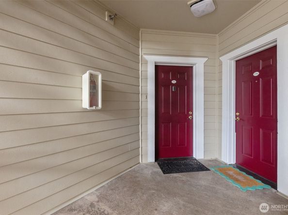13000 Admiralty Way L105, Everett WA 98204