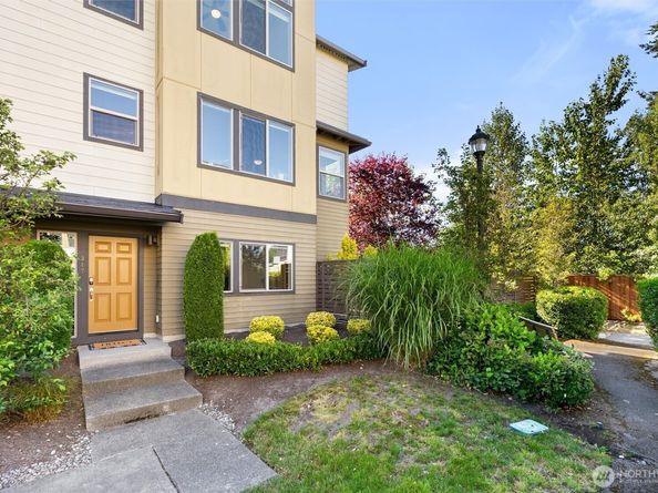 347 Chelan Avenue NE, Renton WA 98059