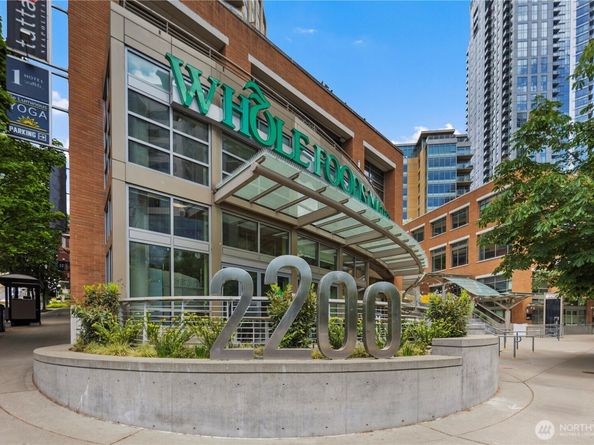 900 Lenora Street W702, Seattle WA 98121