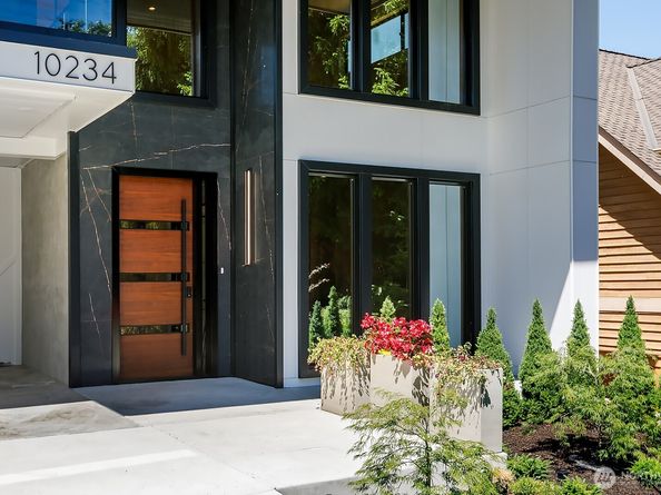 10234 NE 20th Place, Bellevue WA 98004