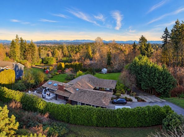 16414 104th Avenue NE, Bothell WA 98011