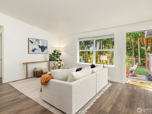 1574 NE Park View Dr 5, Bainbridge Island WA 98110
