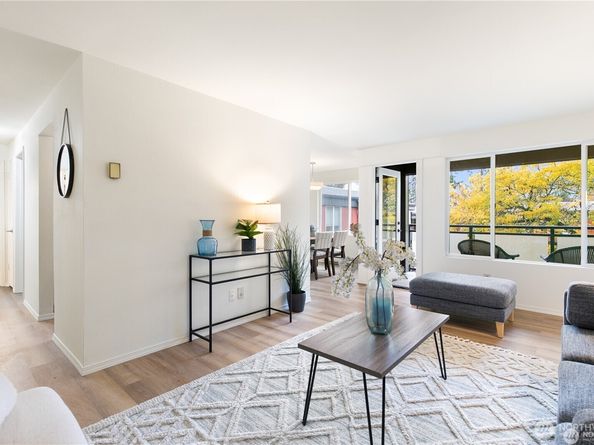 7021 Sand Point Way NE B310, Seattle WA 98115