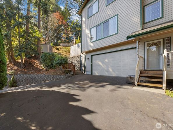 23930 100th Avenue W, Edmonds WA 98020