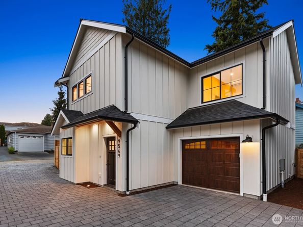 9549 Evanston Avenue N, Seattle WA 98103